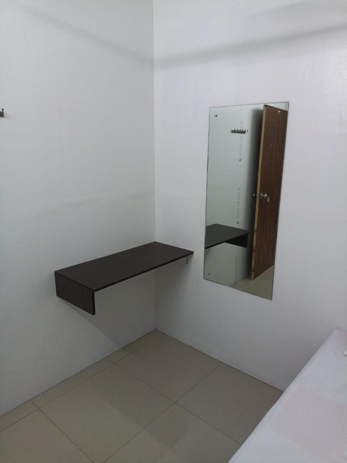 Majestic Inn Thiruvananthapuram Exteriör bild